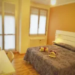 Quaranta Short * Reggio nell'Emilia