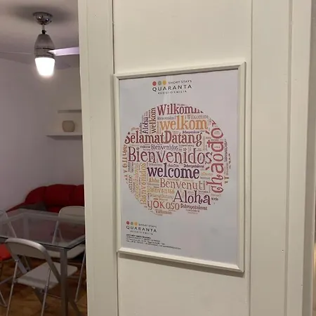 Quaranta Short Apartment