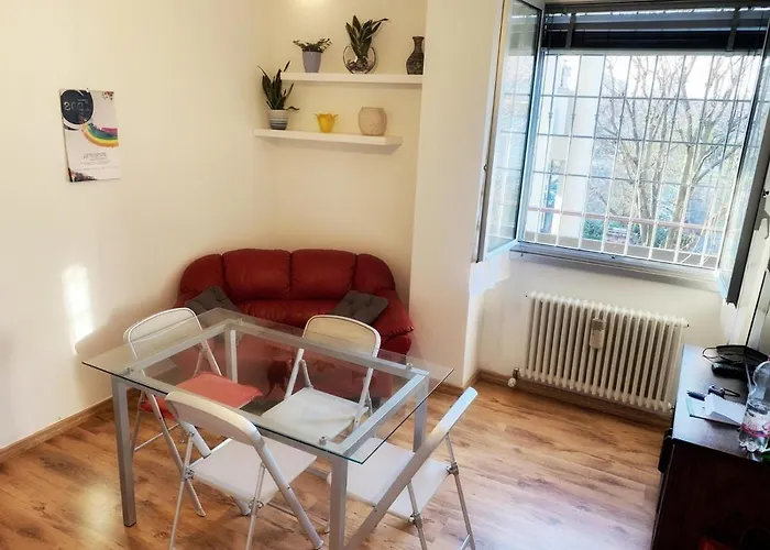 Quaranta Short Appartement